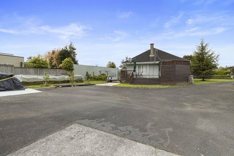 Photo of property in 1 Williams Place, Fairfield, Hamilton, 3214