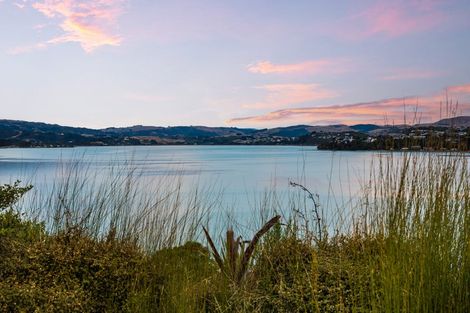 Photo of property in 64a Mana View Road, Paremata, Porirua, 5026