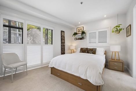 Photo of property in 10/318 Oriental Parade, Oriental Bay, Wellington, 6011