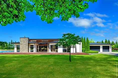 Photo of property in 28 Oakgrove Drive, Rangiora, 7400