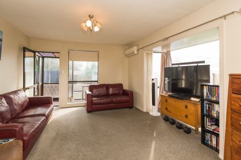 Photo of property in 2/60a Somme Street, St Albans, Christchurch, 8014