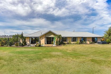 Photo of property in 2 Jacks Drive, West Melton, 7618