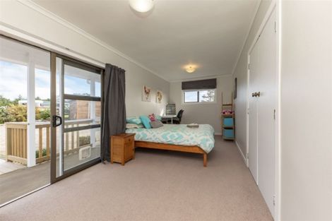 Photo of property in 93 James Mackie Road, Helensville, 0875