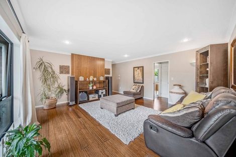 Photo of property in 21a Edmund Hillary Avenue, Papakura, 2110