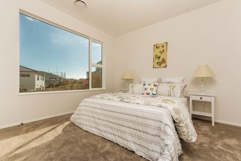 Photo of property in 14 Tauwaka Crescent, Riverhead, 0820