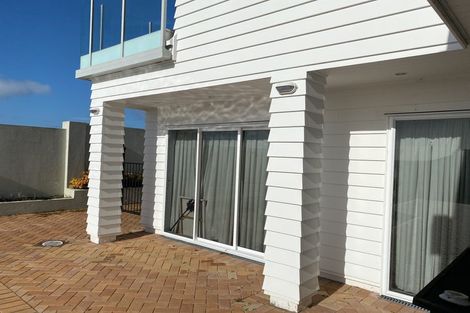 Photo of property in 17 Quedley Court, Eastern Beach, Auckland, 2012