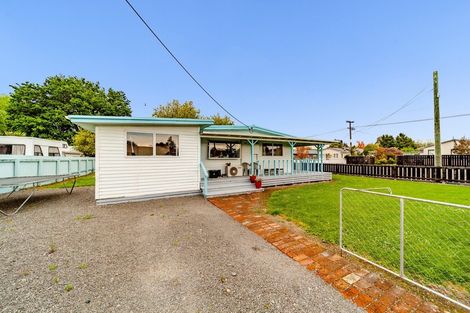 Photo of property in 50 Bibby Street, Waipawa, 4210