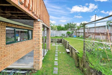 Photo of property in 52a Roberts Road, Te Atatu South, Auckland, 0610