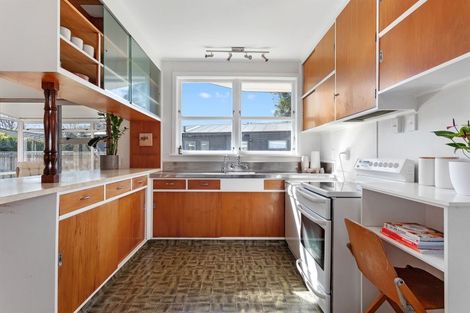 Photo of property in 28 Bridge Street, Edgecumbe, 3120