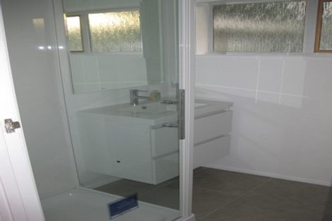 Photo of property in 2/17 Omana Road, Milford, Auckland, 0620