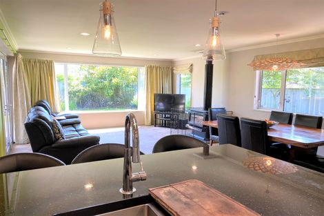 Photo of property in 6 Solway Place, Mosgiel, 9024