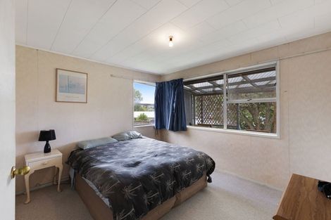Photo of property in 10 Avalon Place, Glenfield, Auckland, 0629
