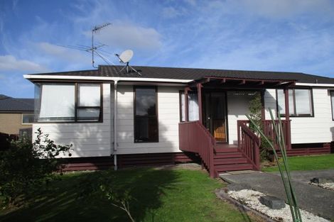 Photo of property in 22 Glen Close, Glen Eden, Auckland, 0602