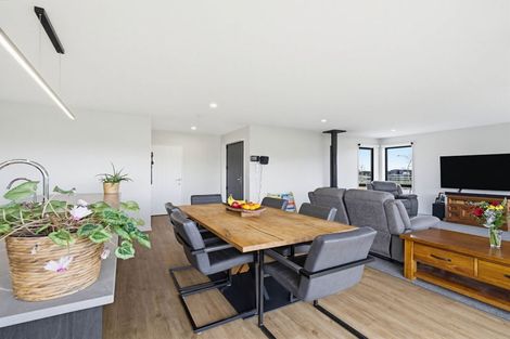 Photo of property in 12 Edgeworth Road, Darfield, 7571