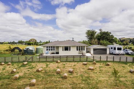 Photo of property in 11 Tiffen Lane, Waipawa, 4210
