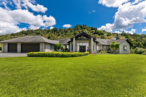 Photo of property in 131b Waitoki Road, Waitoki, Kaukapakapa, 0871