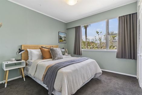 Photo of property in 22 Bayside Avenue, Te Atatu Peninsula, Auckland, 0610
