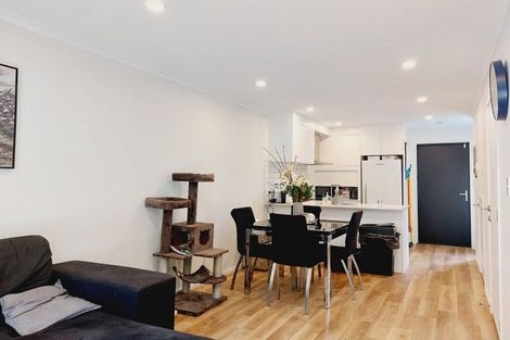 Photo of property in 22 Wharara Lane, Massey, Auckland, 0614