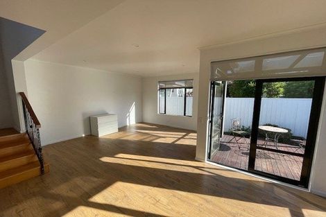 Photo of property in 13 Frieston Road, Milford, Auckland, 0620