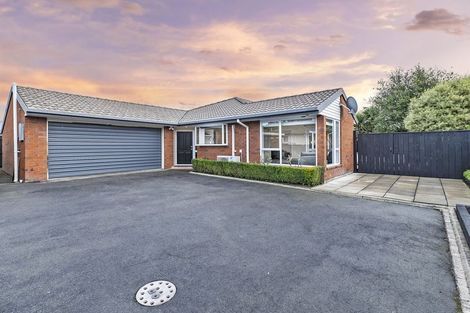 Photo of property in 2/57 Cutts Road, Russley, Christchurch, 8042