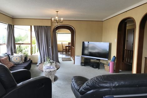 Photo of property in 9 Gilbass Avenue, Hamilton Lake, Hamilton, 3204