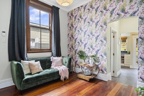 Photo of property in 8 Royal Street, Berhampore, Wellington, 6023