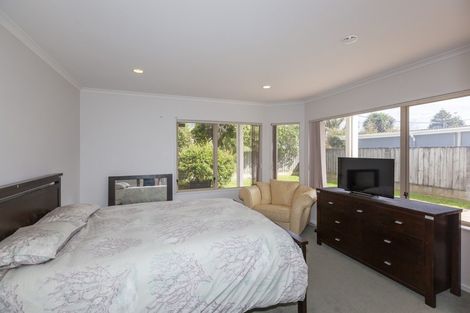 Photo of property in 118a Seaview Road, Paraparaumu Beach, Paraparaumu, 5032