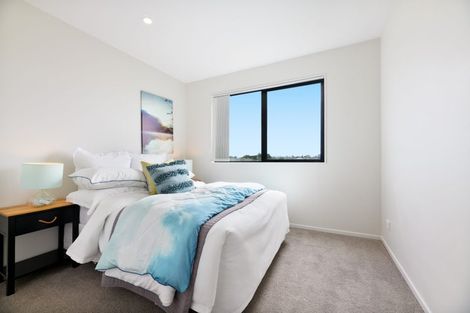 Photo of property in 3/60 Kelman Road, Kelston, Auckland, 0602