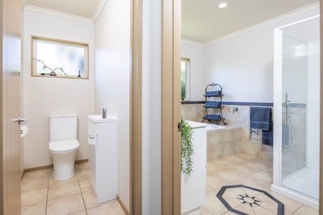 Photo of property in 11 Gavin Heights, Rototuna, Hamilton, 3210