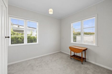Photo of property in 8 Cornwall Street, Brooklands, New Plymouth, 4310