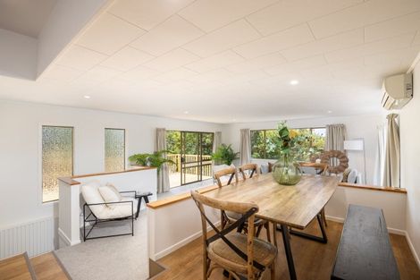 Photo of property in 9 Fairview Place, Westown, New Plymouth, 4310