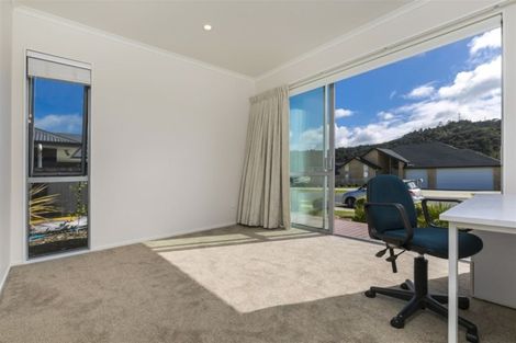 Photo of property in 15 Fruitlands Road, Kumeu, 0810