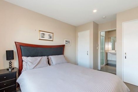 Photo of property in 16a Date Crescent, Aidanfield, Christchurch, 8025