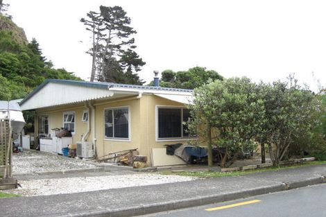 Photo of property in 1a Waiwera Place, Waiwera, Orewa, 0994