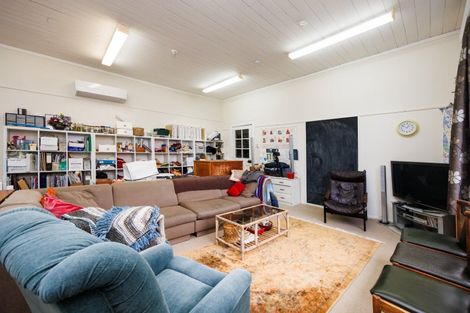 Photo of property in 3 Worsfold Lane, Terrace End, Palmerston North, 4410