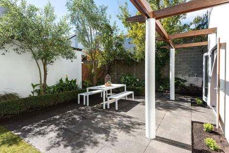Photo of property in 88a Merivale Lane, Merivale, Christchurch, 8014