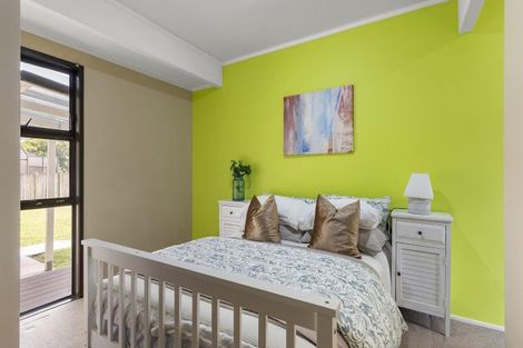 Photo of property in 14 Steeple Rise, Pakuranga, Auckland, 2010