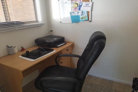 Photo of property in 10 Morrow Terrace, Pukekohe, 2120