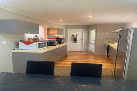 Photo of property in 1/32 Waverley Avenue, Glenfield, Auckland, 0629