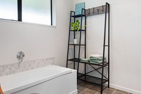 Photo of property in 2 Tavarnya Way, Patumahoe, Pukekohe, 2679