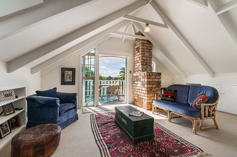 Photo of property in 71 Vauxhall Road, Devonport, Auckland, 0624