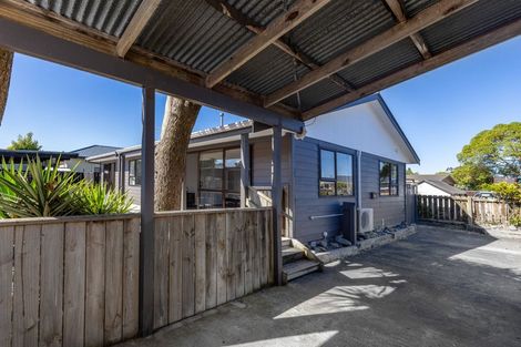 Photo of property in 86 Michael Road, Paraparaumu Beach, Paraparaumu, 5032