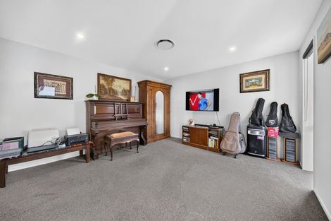 Photo of property in 39 Croydon Street, Woodend, 7610