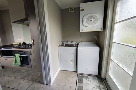 Photo of property in 67 Earls Road, Saint Clair, Dunedin, 9012