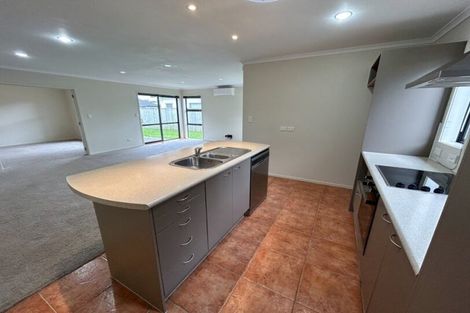 Photo of property in 358 One Tree Point Road, One Tree Point, 0118