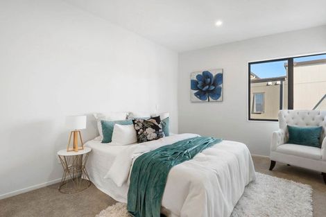 Photo of property in 18 Mina Way, Browns Bay, Auckland, 0630