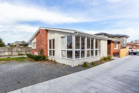 Photo of property in 201 Memorial Avenue, Burnside, Christchurch, 8053