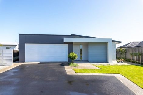 Photo of property in 14 Silver Springs Boulevard, Mosgiel, 9024