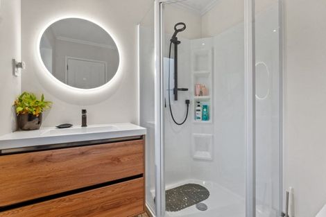 Photo of property in 8 Waititiro Rise, Stanmore Bay, Whangaparaoa, 0932