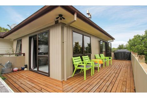 Photo of property in 32 Hiwihau Place, Glenfield, Auckland, 0629